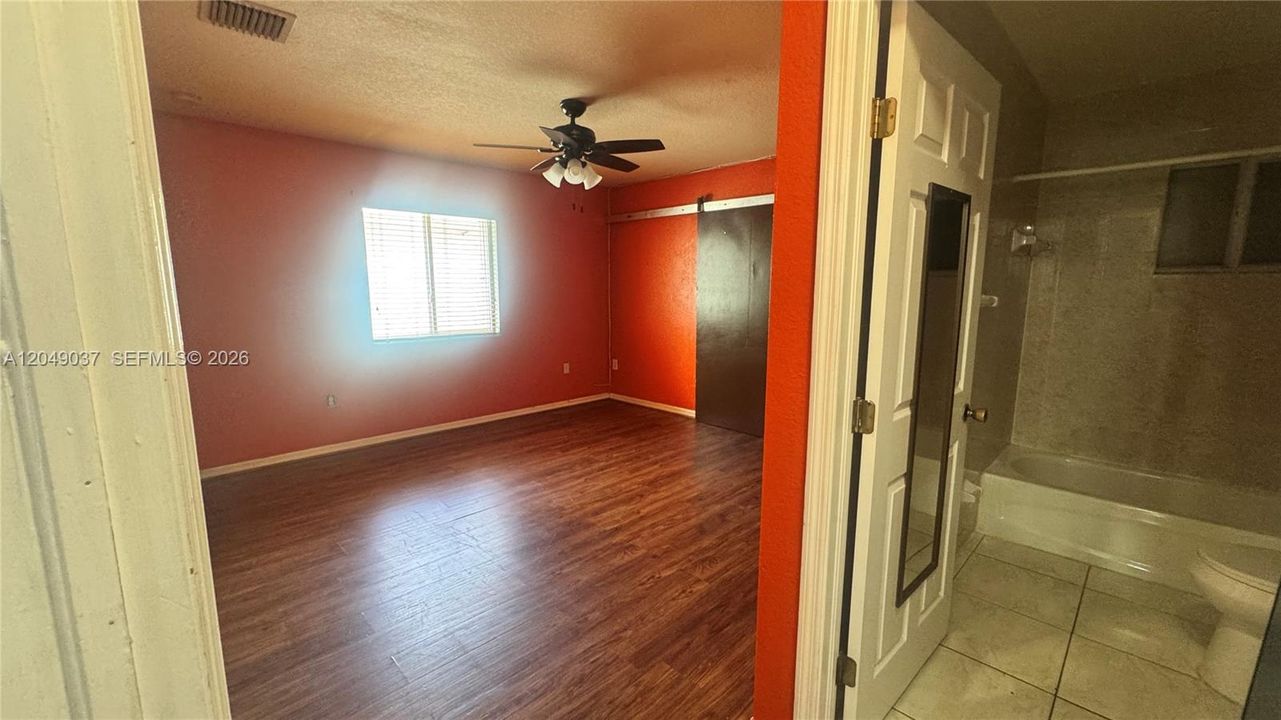 For Rent: $3,500 (3 beds, 2 baths, 1410 Square Feet)