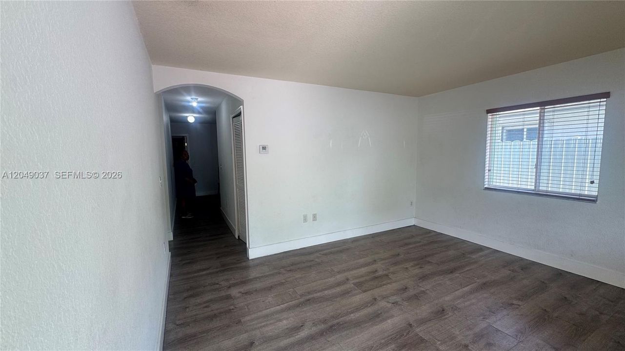For Rent: $3,500 (3 beds, 2 baths, 1410 Square Feet)