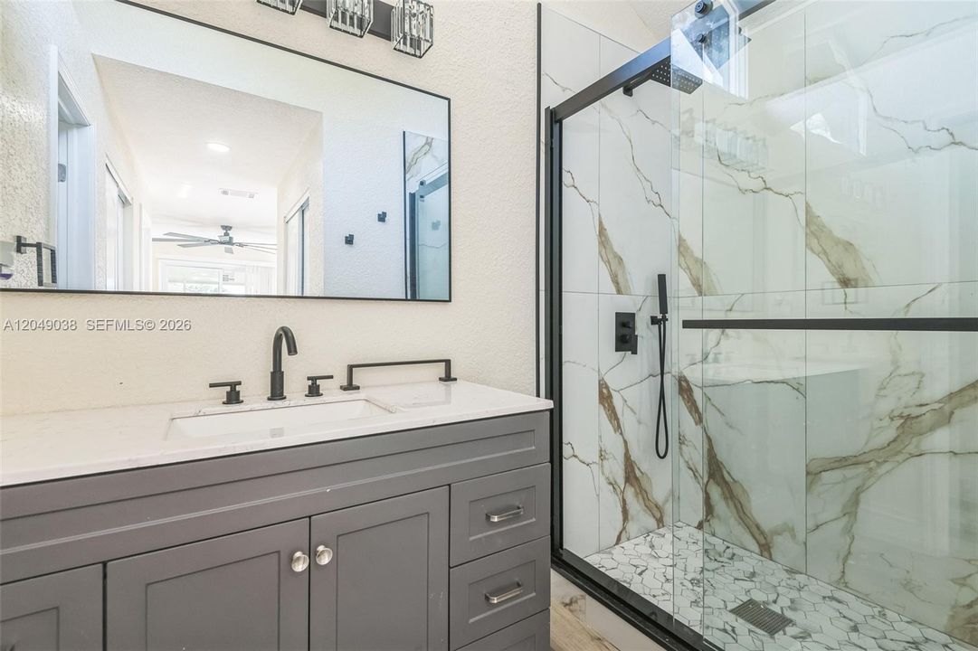 For Rent: $2,300 (3 beds, 2 baths, 1481 Square Feet)