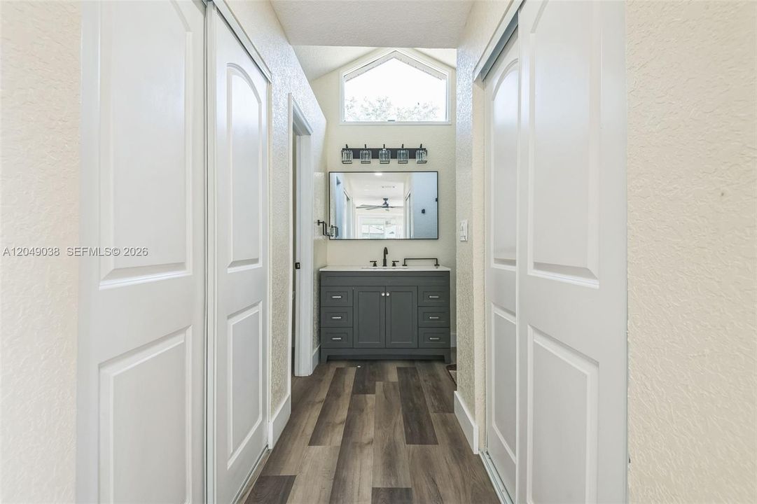 For Rent: $2,300 (3 beds, 2 baths, 1481 Square Feet)