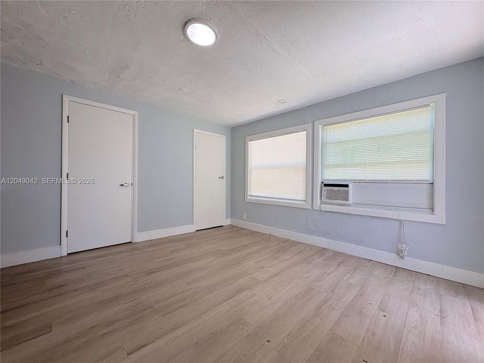 For Rent: $1,450 (1 beds, 1 baths, 500 Square Feet)