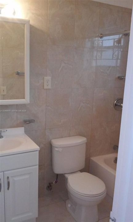 For Rent: $1,550 (1 beds, 1 baths, 668 Square Feet)