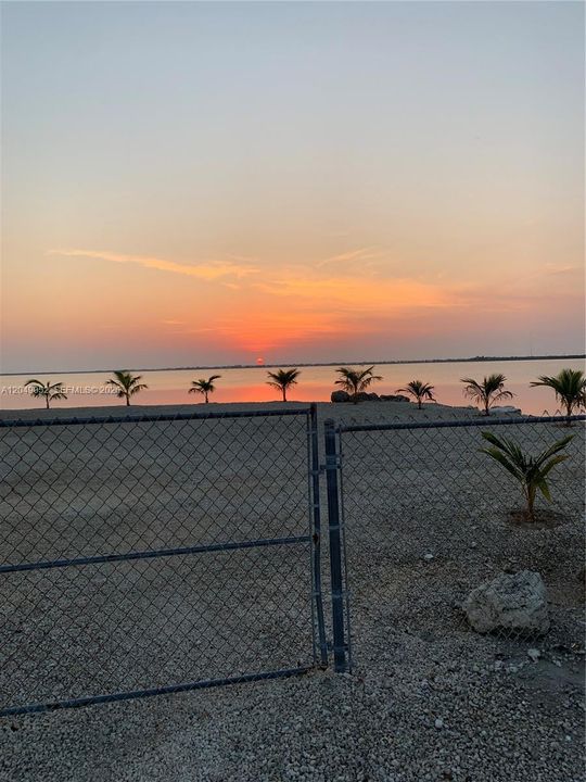 For Sale: $985,000 (0.14 acres)