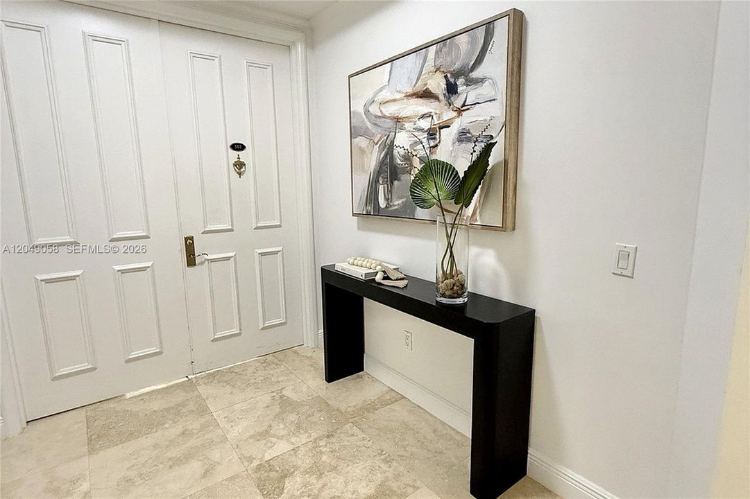En Venta: $2,299,000 (3 camas, 3 baños, 2972 Pies cuadrados)