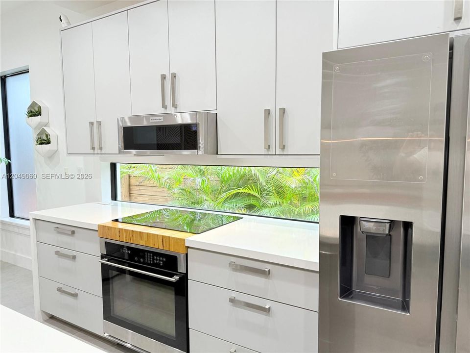 En Renta: $5,099 (3 camas, 2 baños, 1882 Pies cuadrados)
