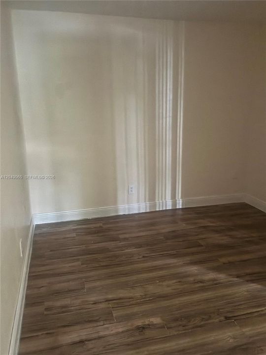 For Rent: $1,600 (1 beds, 1 baths, 9272 Square Feet)