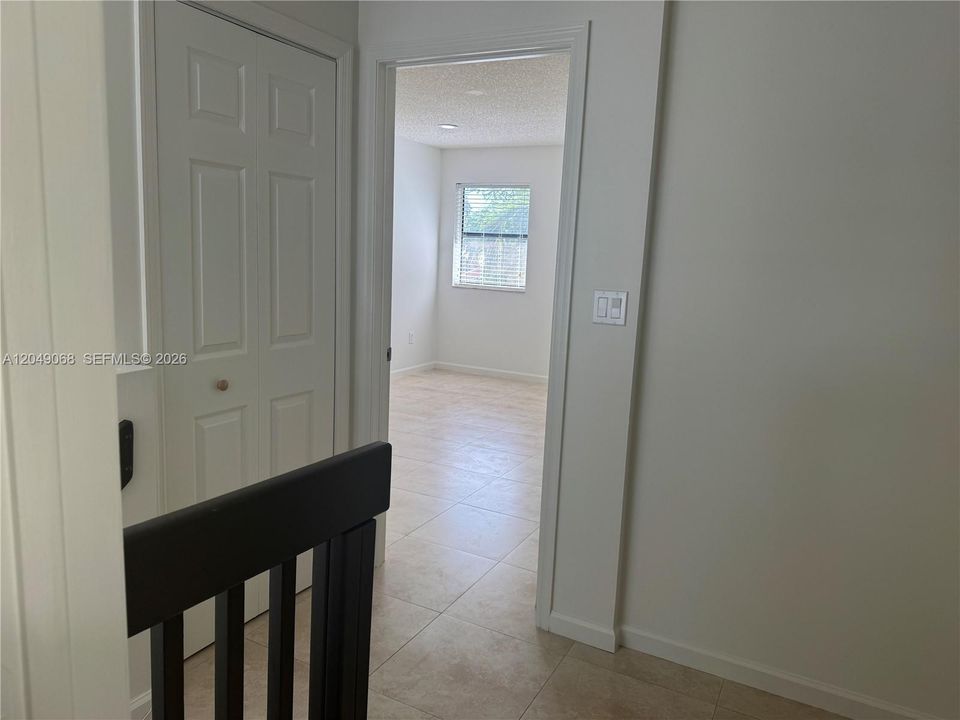 For Rent: $2,900 (3 beds, 2 baths, 1472 Square Feet)