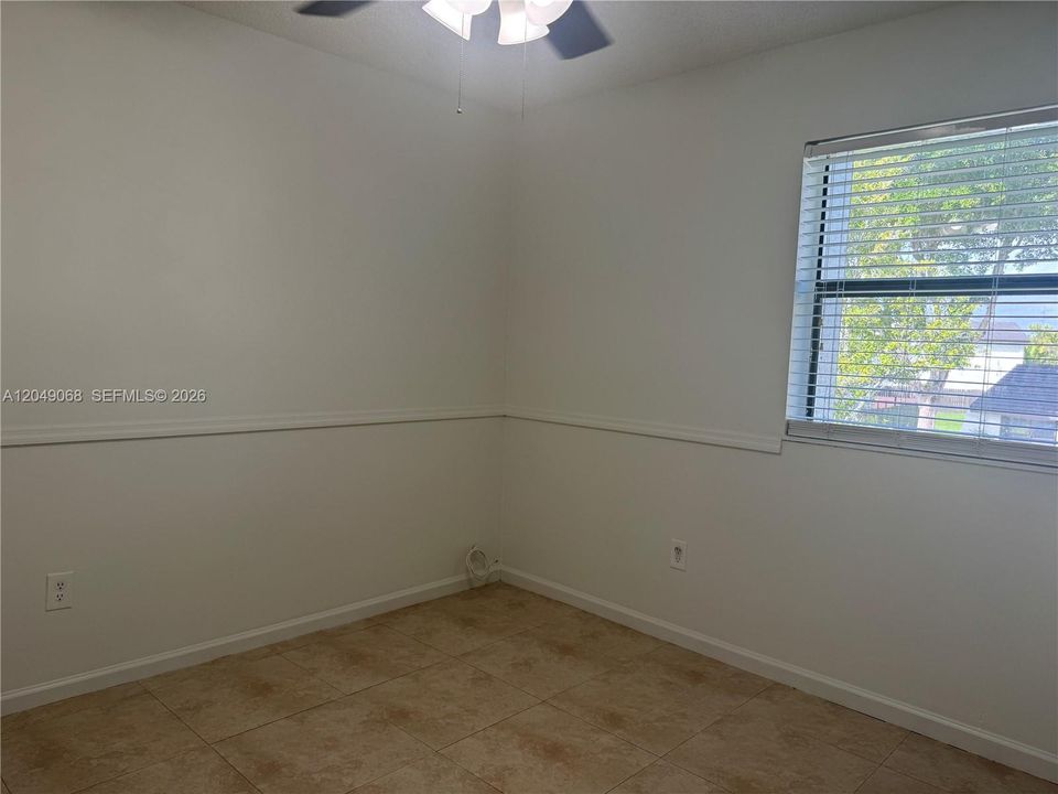 For Rent: $2,900 (3 beds, 2 baths, 1472 Square Feet)