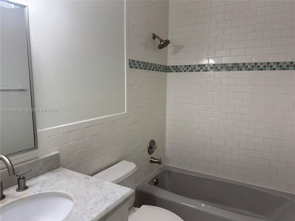 For Rent: $2,900 (3 beds, 2 baths, 1472 Square Feet)