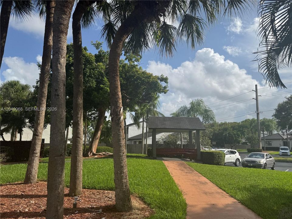 For Rent: $2,900 (3 beds, 2 baths, 1472 Square Feet)