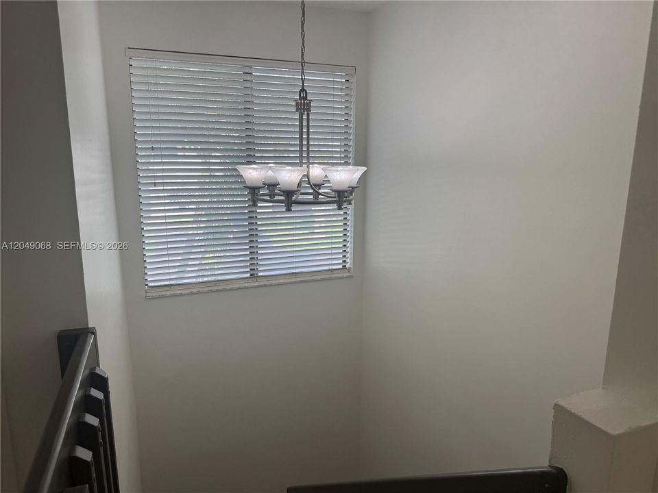 For Rent: $2,900 (3 beds, 2 baths, 1472 Square Feet)
