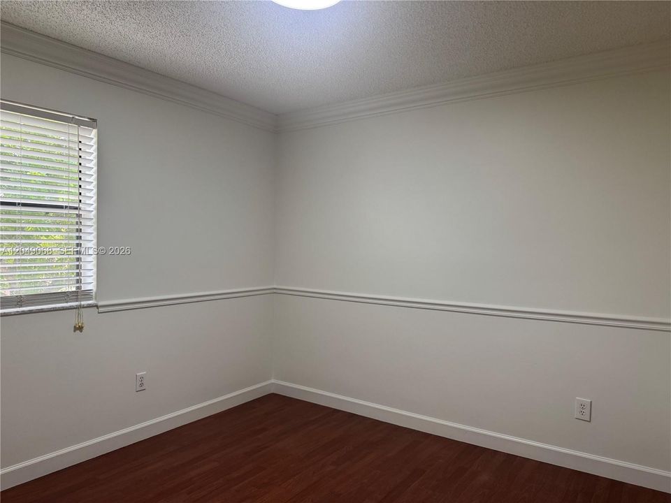 For Rent: $2,900 (3 beds, 2 baths, 1472 Square Feet)