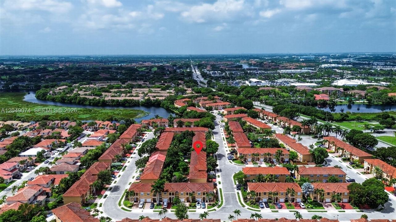 For Rent: $3,300 (3 beds, 2 baths, 1657 Square Feet)