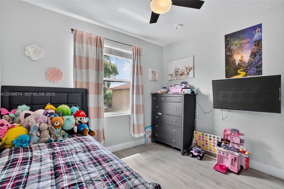 For Rent: $3,300 (3 beds, 2 baths, 1657 Square Feet)