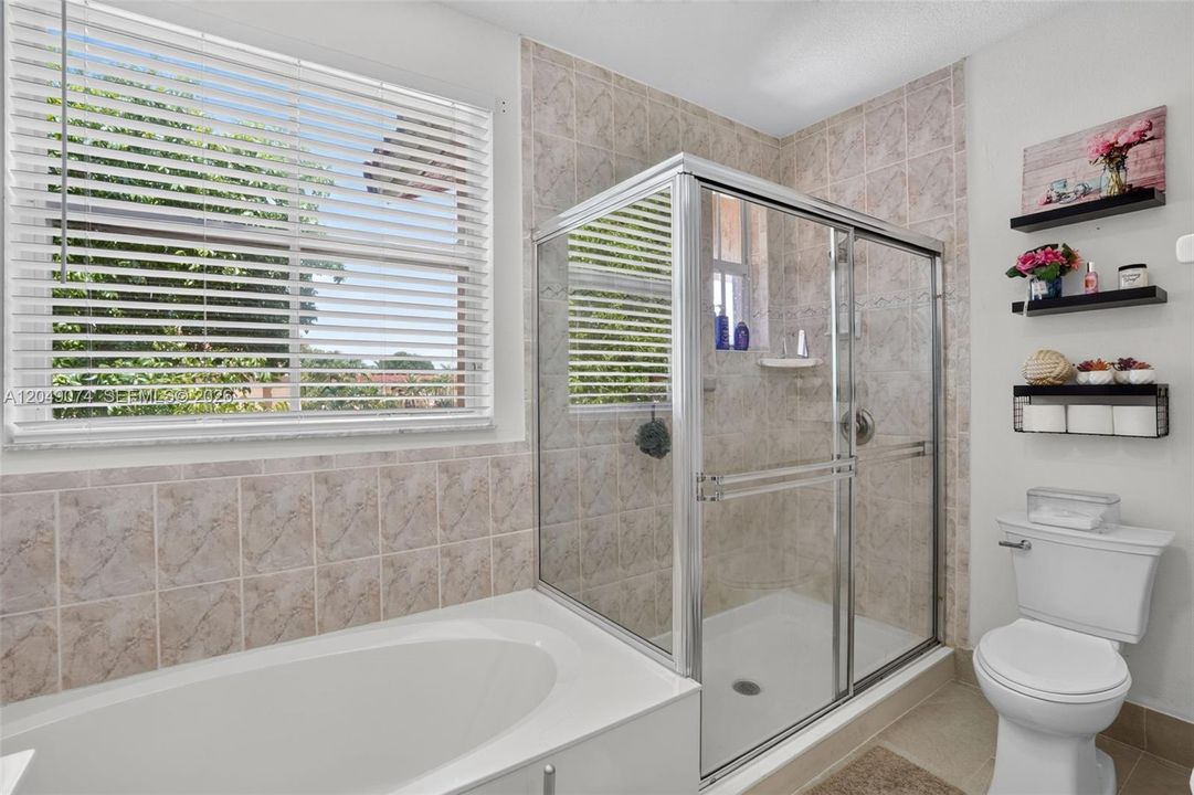 For Rent: $3,300 (3 beds, 2 baths, 1657 Square Feet)
