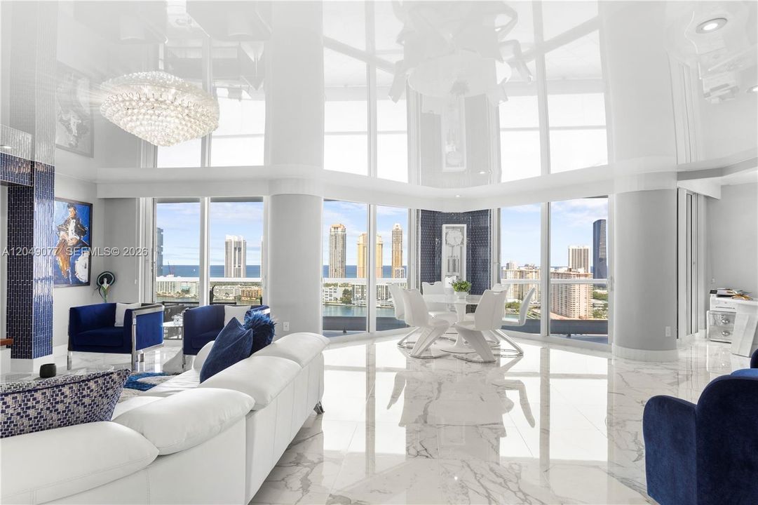 For Sale: $2,395,000 (3 beds, 3 baths, 2800 Square Feet)