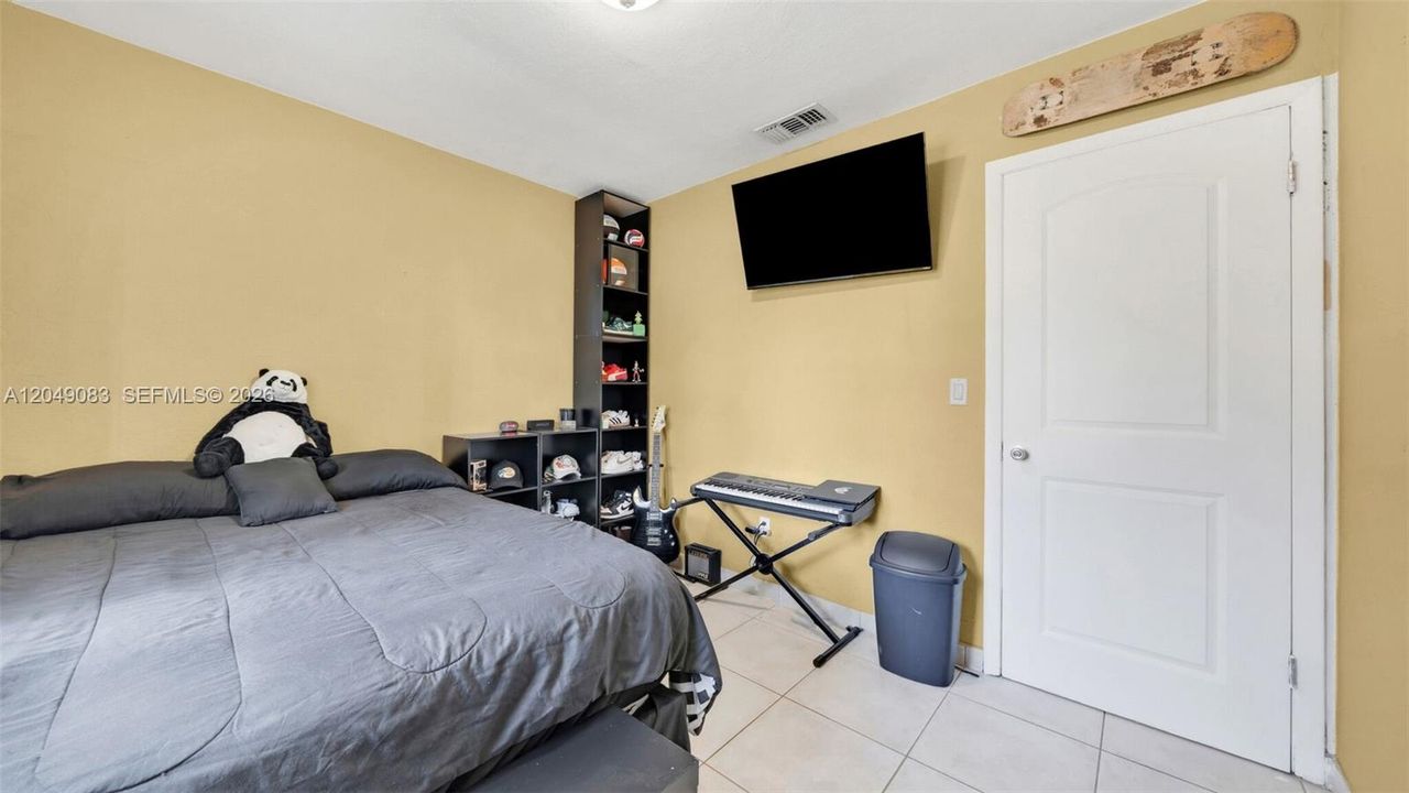 For Sale: $540,000 (3 beds, 2 baths, 1346 Square Feet)