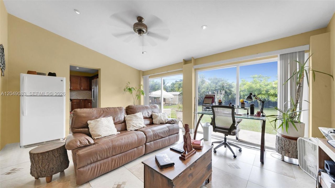 For Sale: $540,000 (3 beds, 2 baths, 1346 Square Feet)