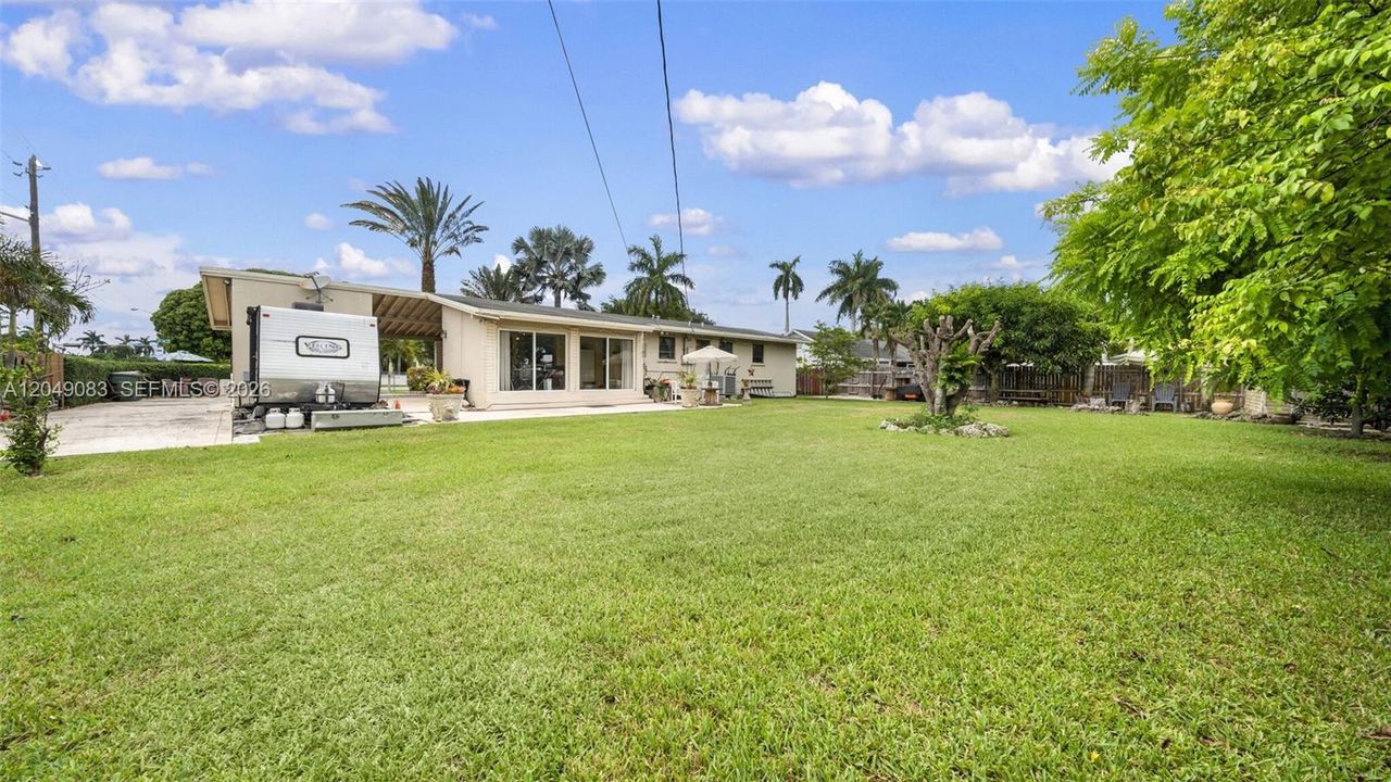 For Sale: $540,000 (3 beds, 2 baths, 1346 Square Feet)