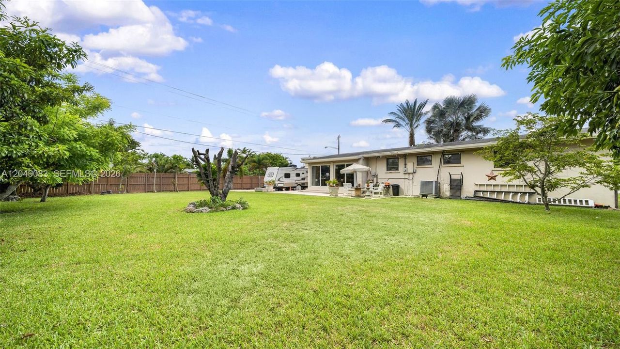 For Sale: $540,000 (3 beds, 2 baths, 1346 Square Feet)