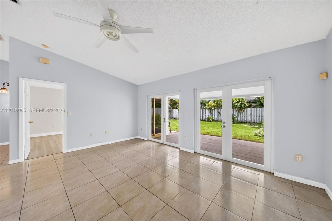 For Sale: $635,000 (3 beds, 2 baths, 1682 Square Feet)