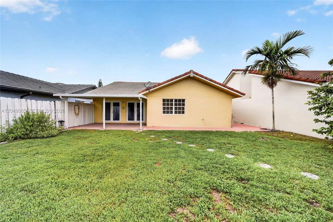 For Sale: $635,000 (3 beds, 2 baths, 1682 Square Feet)