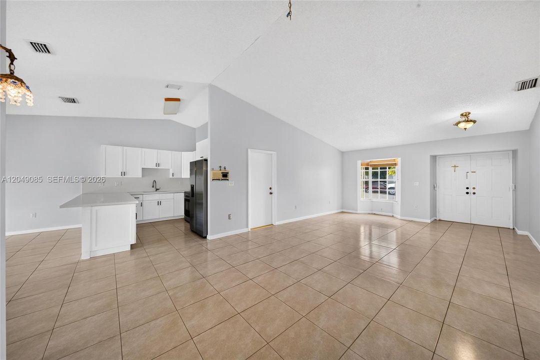For Sale: $635,000 (3 beds, 2 baths, 1682 Square Feet)