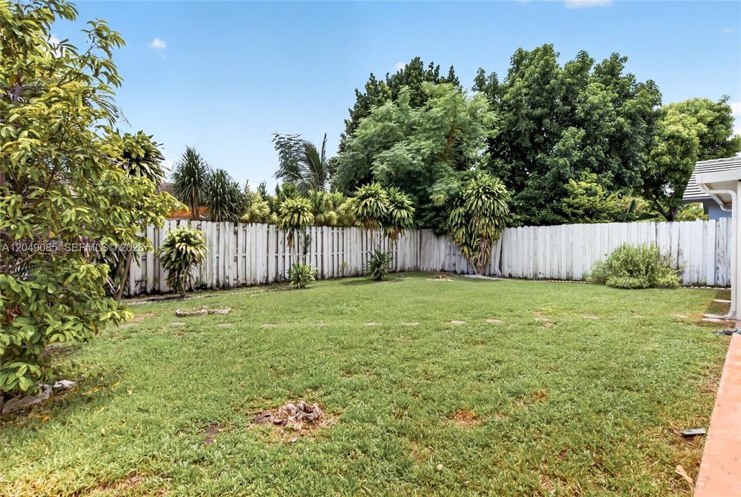 For Sale: $635,000 (3 beds, 2 baths, 1682 Square Feet)