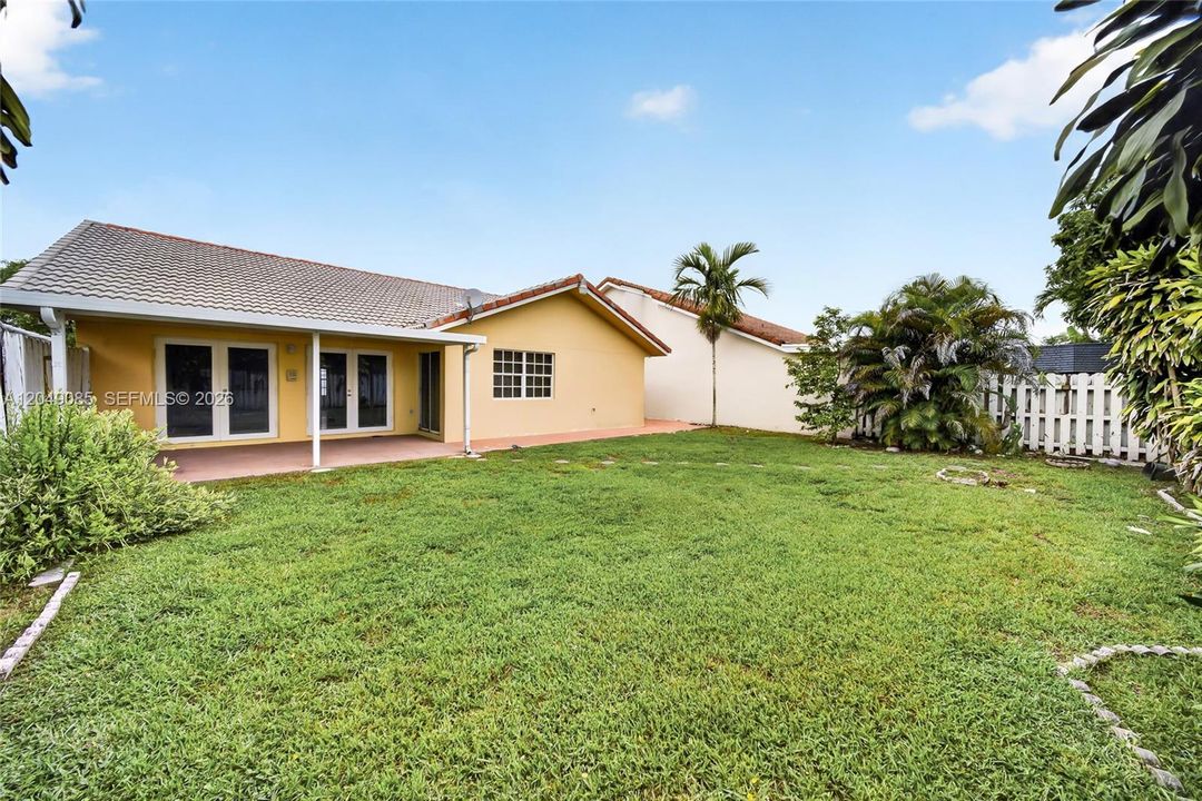 For Sale: $635,000 (3 beds, 2 baths, 1682 Square Feet)