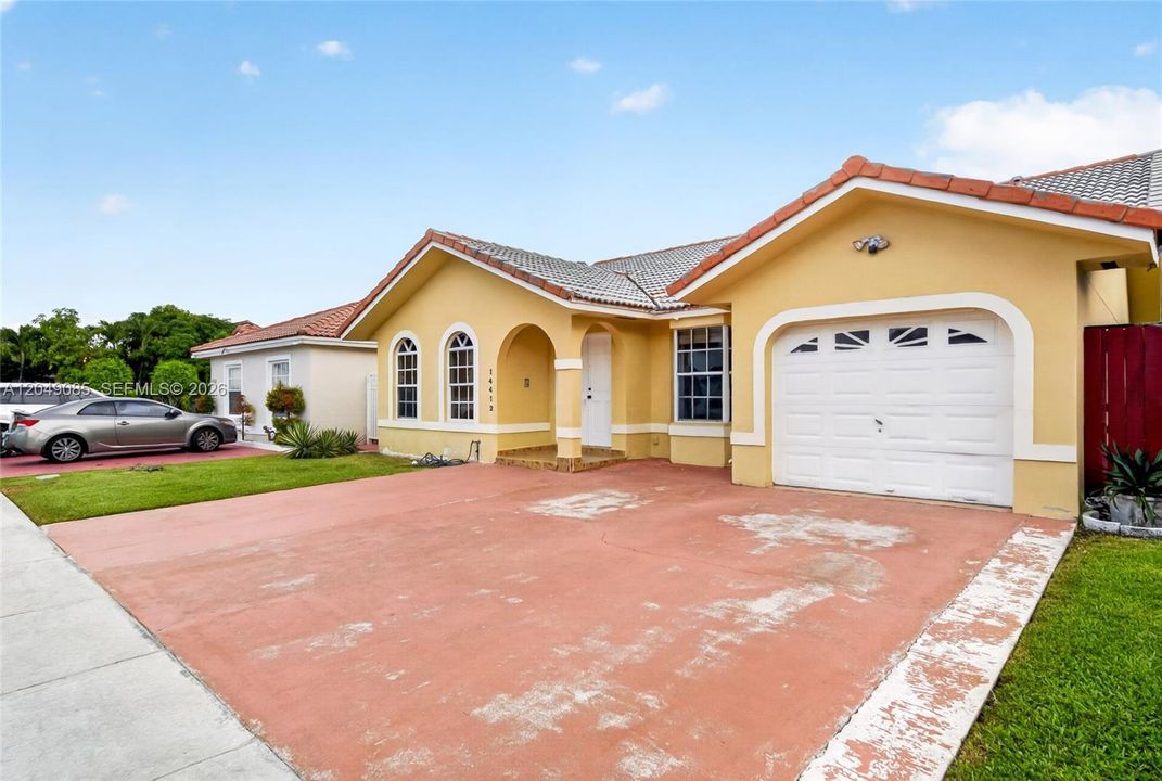 For Sale: $635,000 (3 beds, 2 baths, 1682 Square Feet)