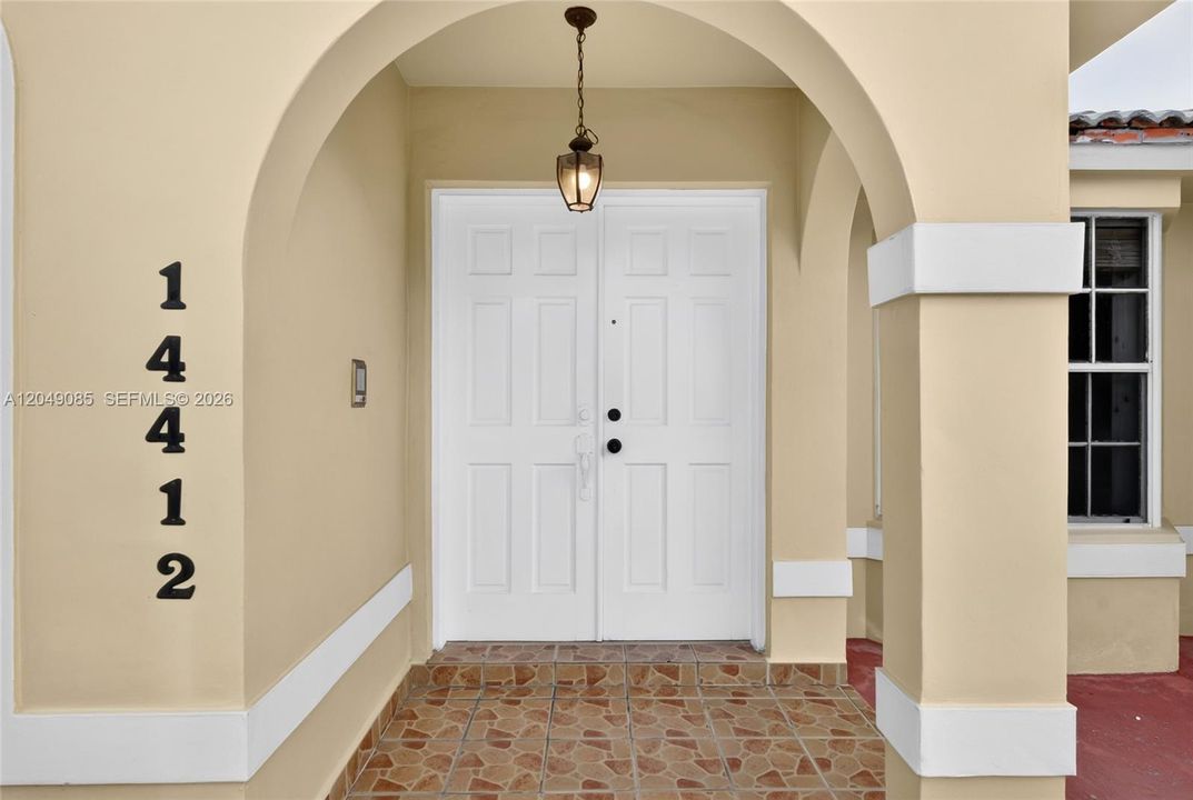 For Sale: $635,000 (3 beds, 2 baths, 1682 Square Feet)