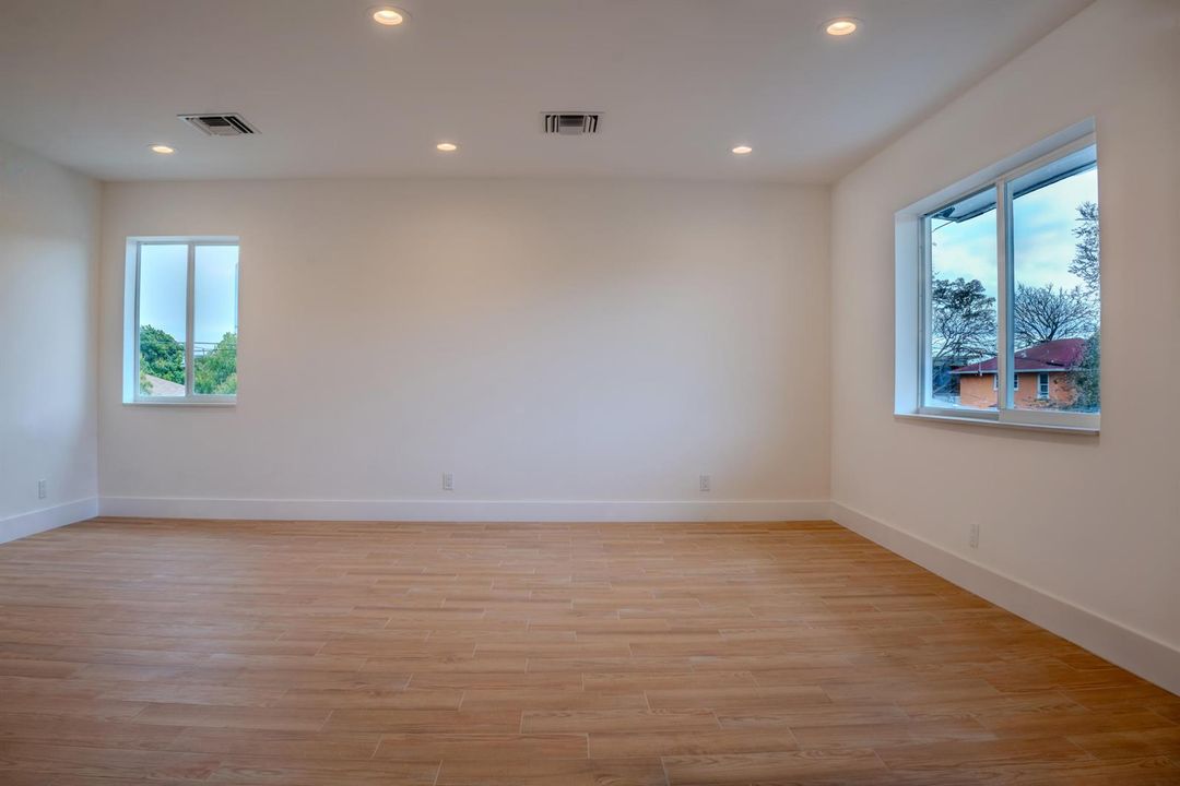 2BR_Bedroom