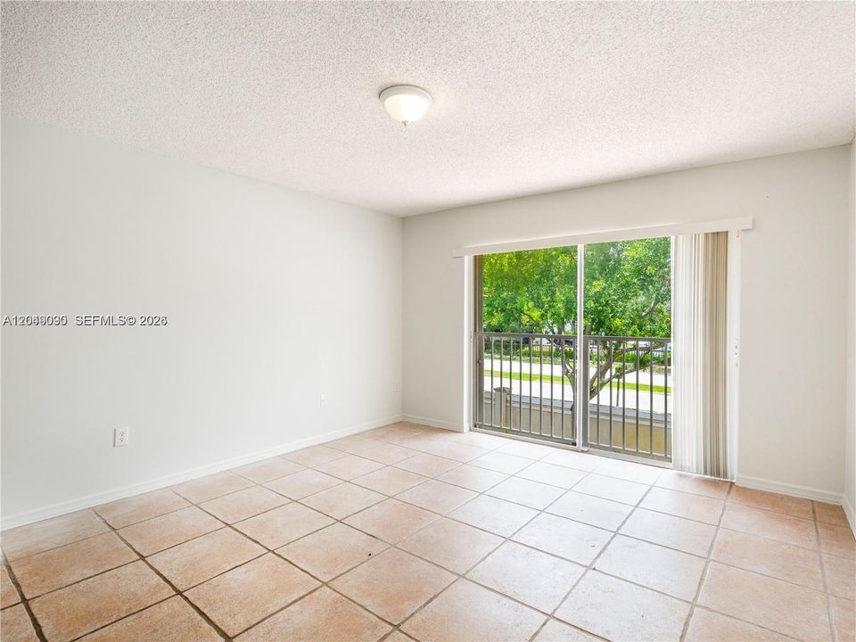 For Rent: $3,900 (3 beds, 2 baths, 1898 Square Feet)