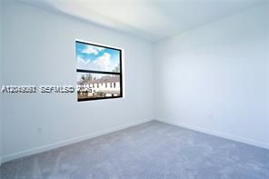 For Rent: $4,250 (3 beds, 2 baths, 1641 Square Feet)