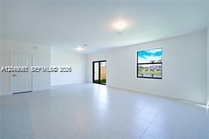 For Rent: $4,250 (3 beds, 2 baths, 1641 Square Feet)