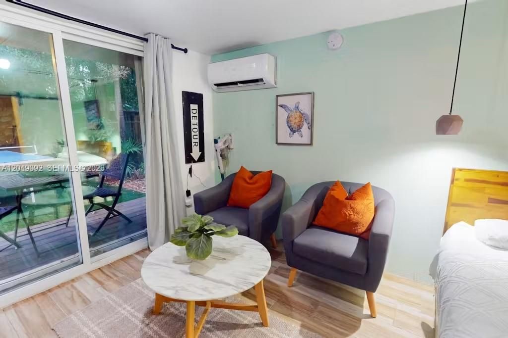В аренду: $4,150 (3 спален, 3 ванн, 1106 Квадратных фут)