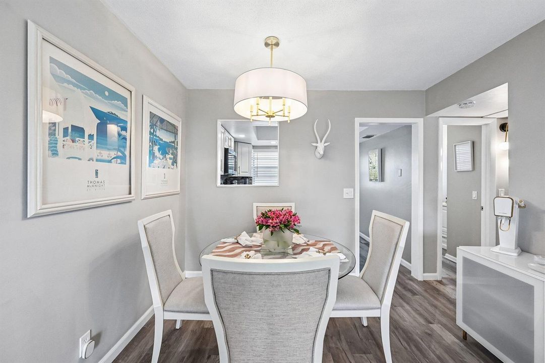 9-web-or-mls-NE 17th Ave 202-S1707-009