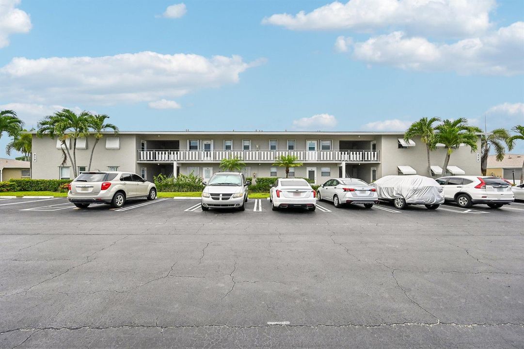 1-web-or-mls-NE 17th Ave 202-S1707-001