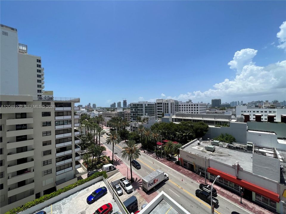 For Rent: $2,200 (0 beds, 1 baths, 515 Square Feet)
