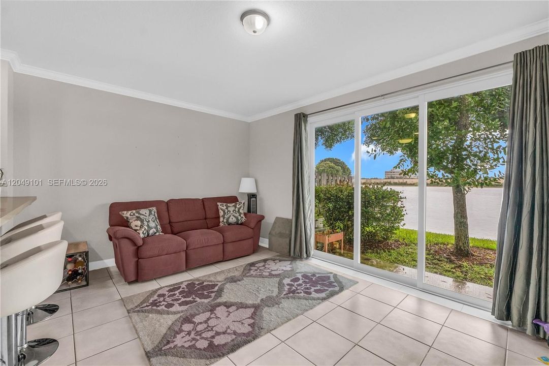 For Rent: $2,999 (3 beds, 2 baths, 1450 Square Feet)