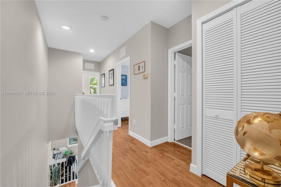 For Rent: $2,999 (3 beds, 2 baths, 1450 Square Feet)