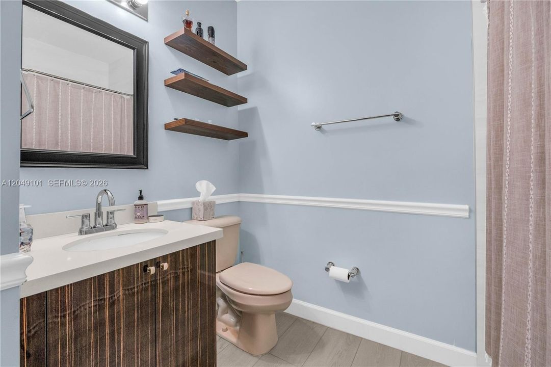 For Rent: $2,999 (3 beds, 2 baths, 1450 Square Feet)