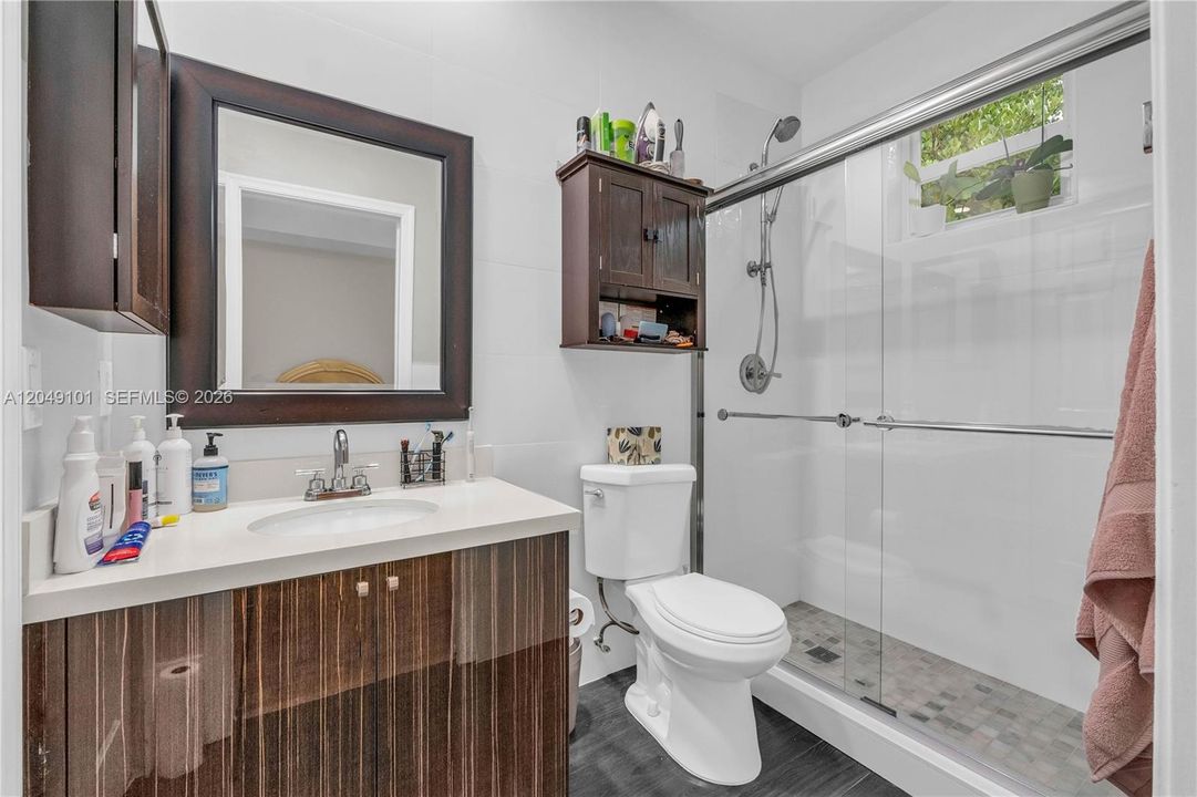 For Rent: $2,999 (3 beds, 2 baths, 1450 Square Feet)