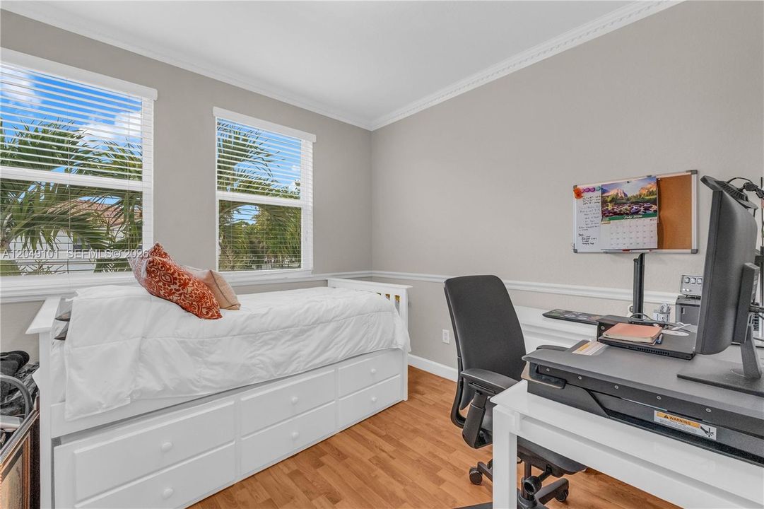 For Rent: $2,999 (3 beds, 2 baths, 1450 Square Feet)