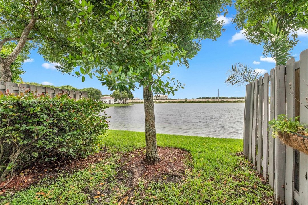 For Rent: $2,999 (3 beds, 2 baths, 1450 Square Feet)