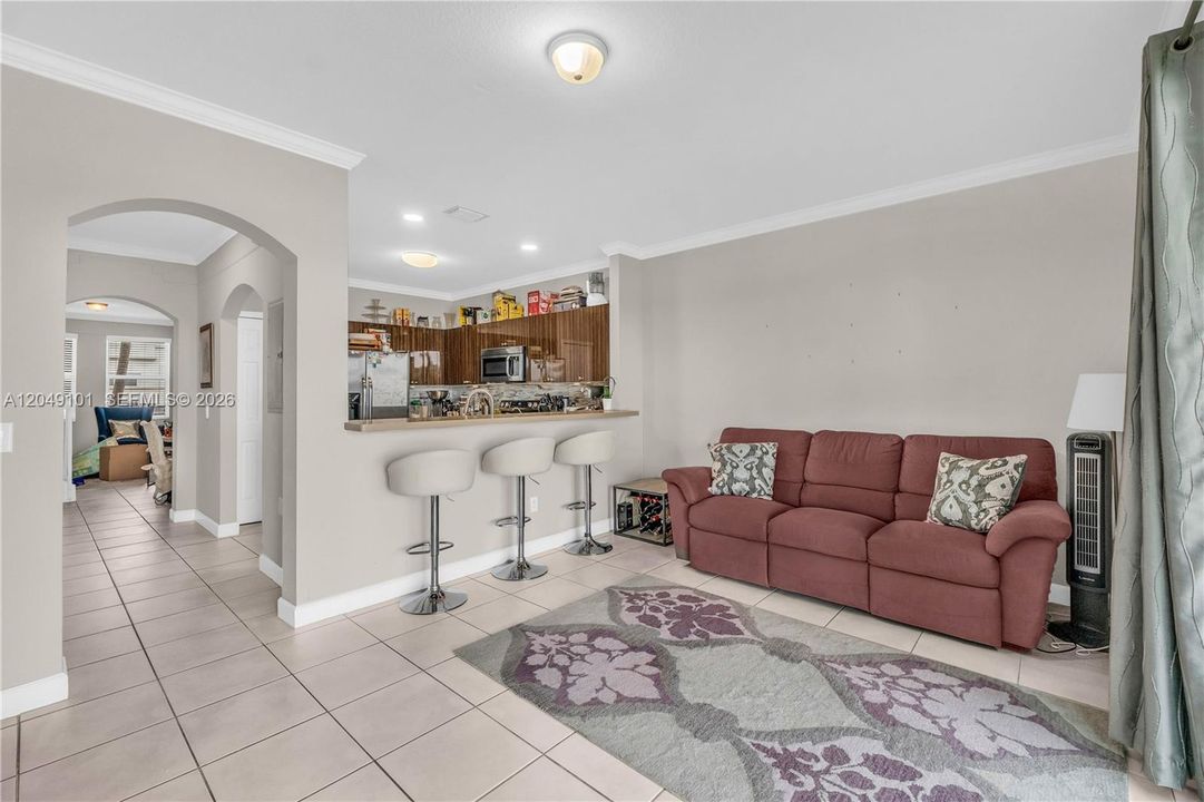 For Rent: $2,999 (3 beds, 2 baths, 1450 Square Feet)
