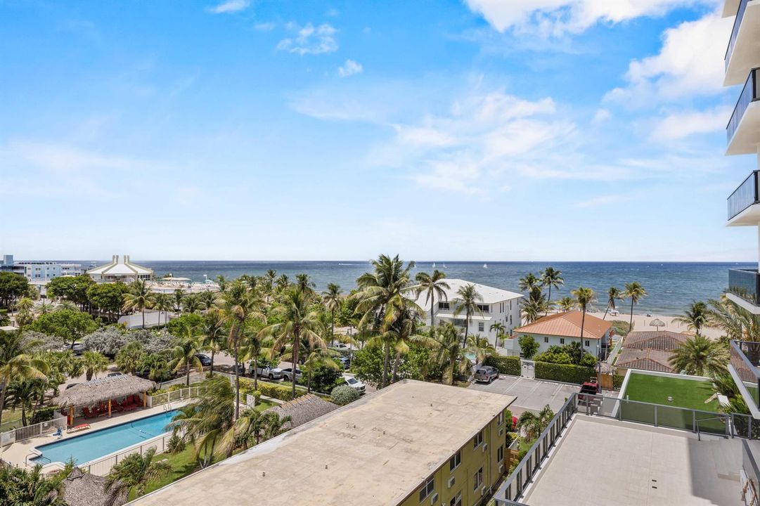 Salato #506 Views