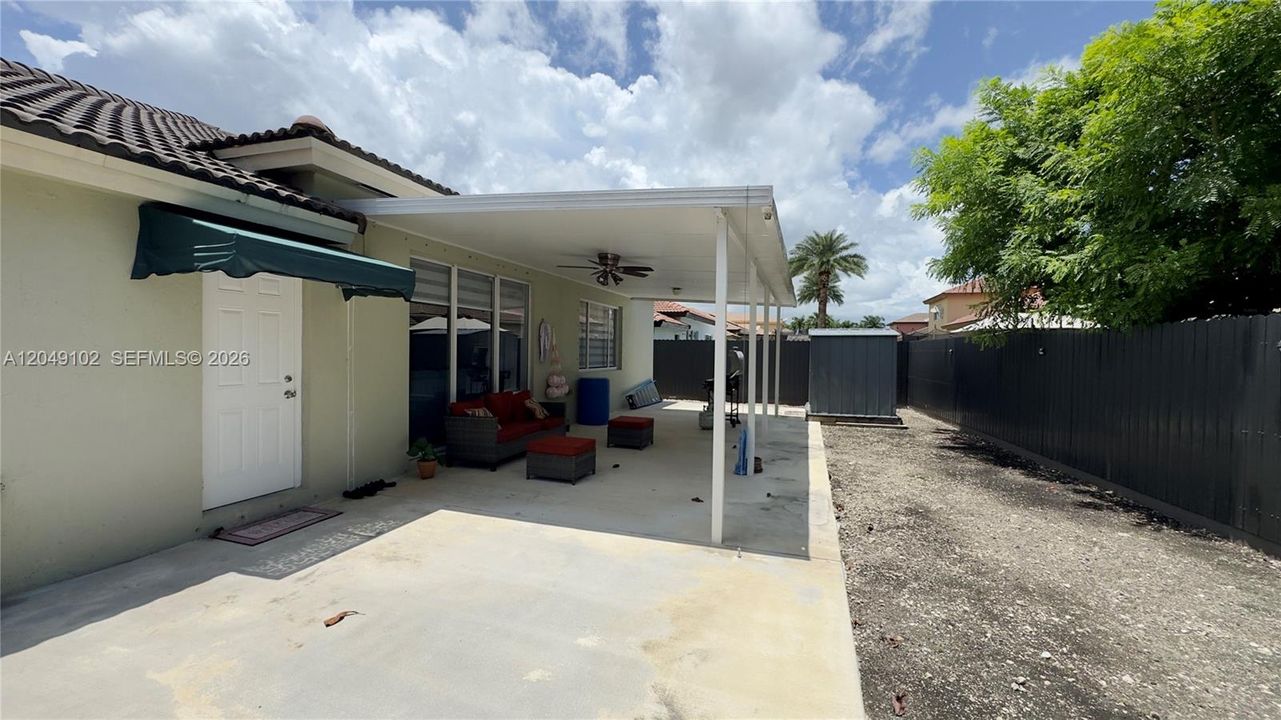 For Sale: $599,000 (4 beds, 3 baths, 1921 Square Feet)
