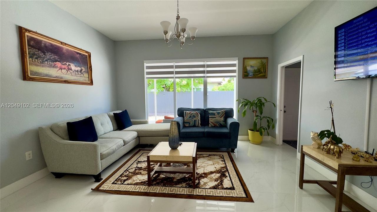 For Sale: $599,000 (4 beds, 3 baths, 1921 Square Feet)