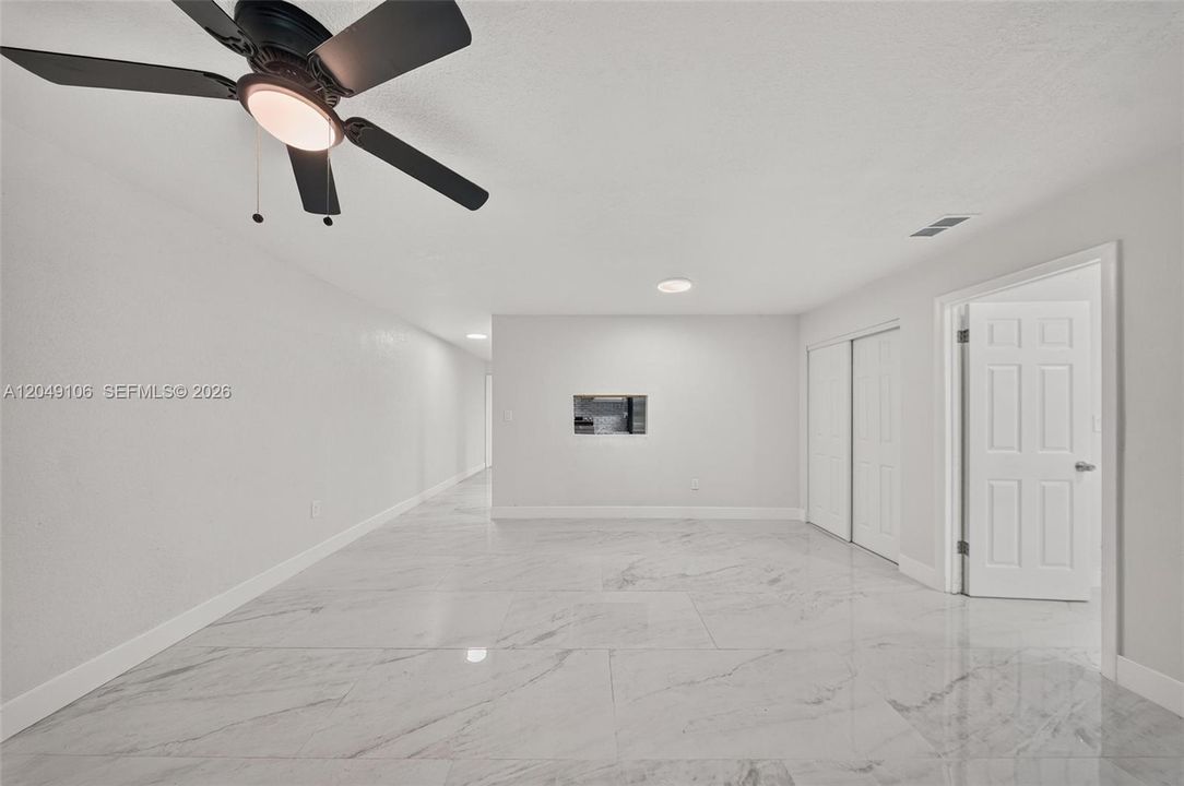 For Rent: $2,500 (3 beds, 1 baths, 1192 Square Feet)